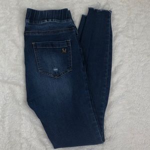 Grace & Lace Distressed Jegging